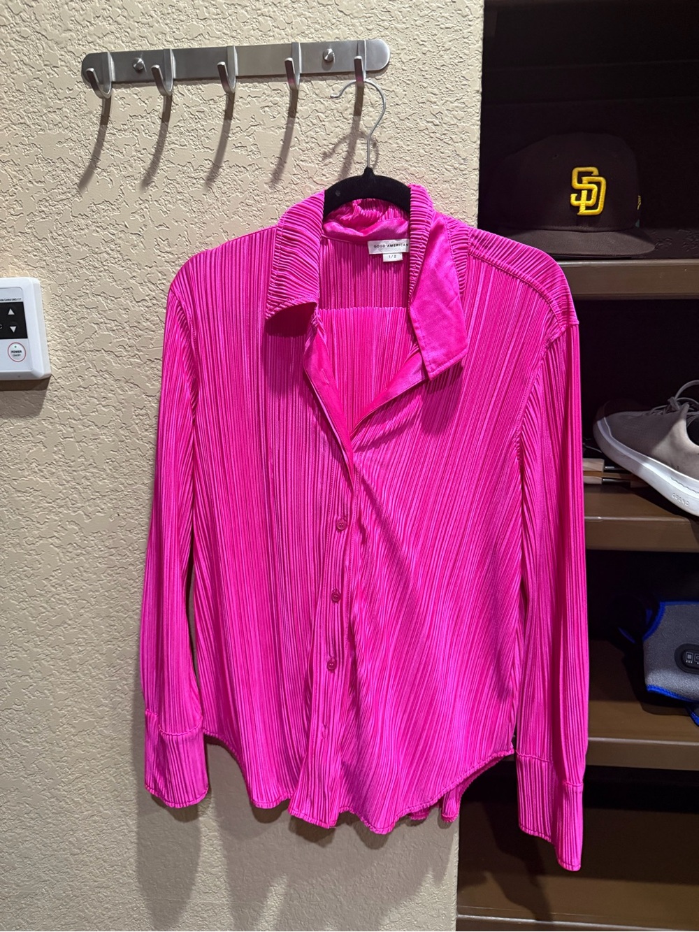 Good American Vibrant Hot Pink Pleated Button-Down Blouse